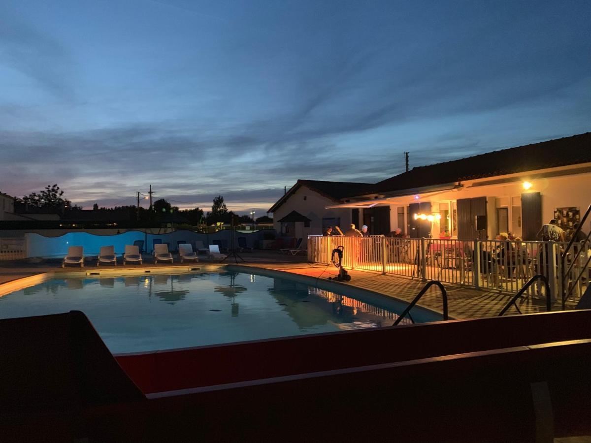 Camping Les Violettes La Faute-sur-Mer Exteriör bild