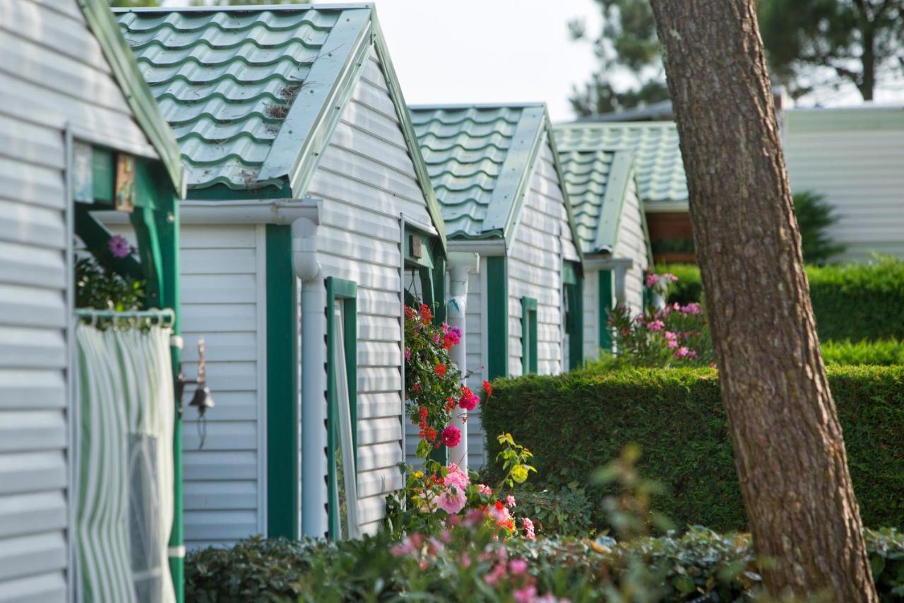 Camping Les Violettes La Faute-sur-Mer Exteriör bild
